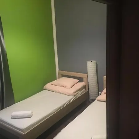 Hostel New One World *